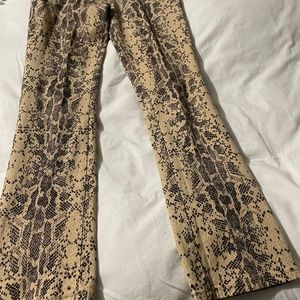 Ladies pants